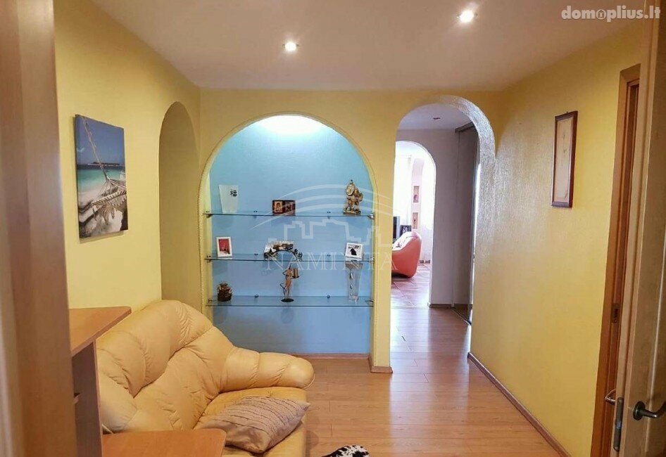 3 rooms apartment for sell Klaipėdoje, Vėtrungėje, Birutės g.