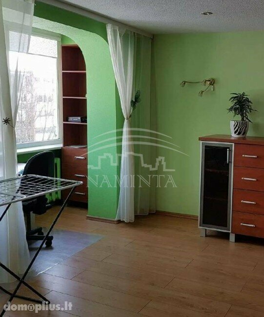 3 rooms apartment for sell Klaipėdoje, Vėtrungėje, Birutės g.