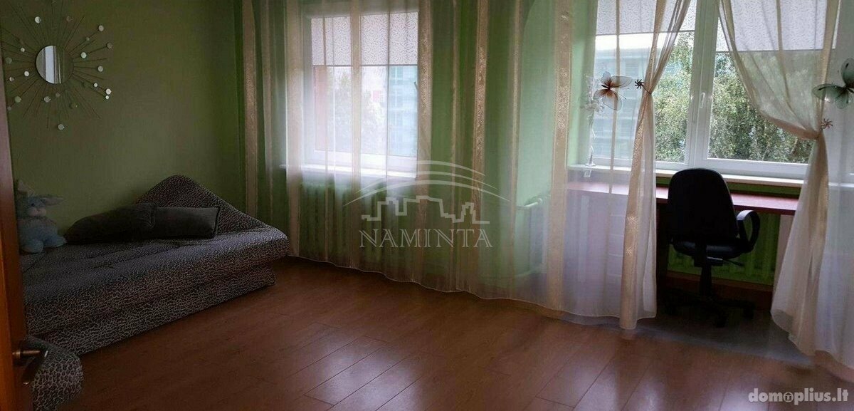 3 rooms apartment for sell Klaipėdoje, Vėtrungėje, Birutės g.