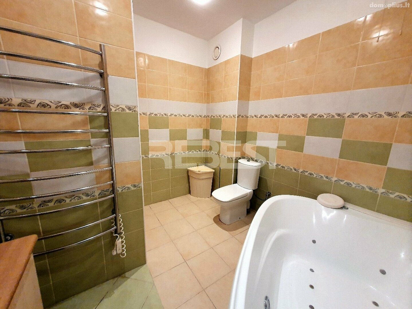 6 kambarių buto nuoma Šiauliuose, Centre