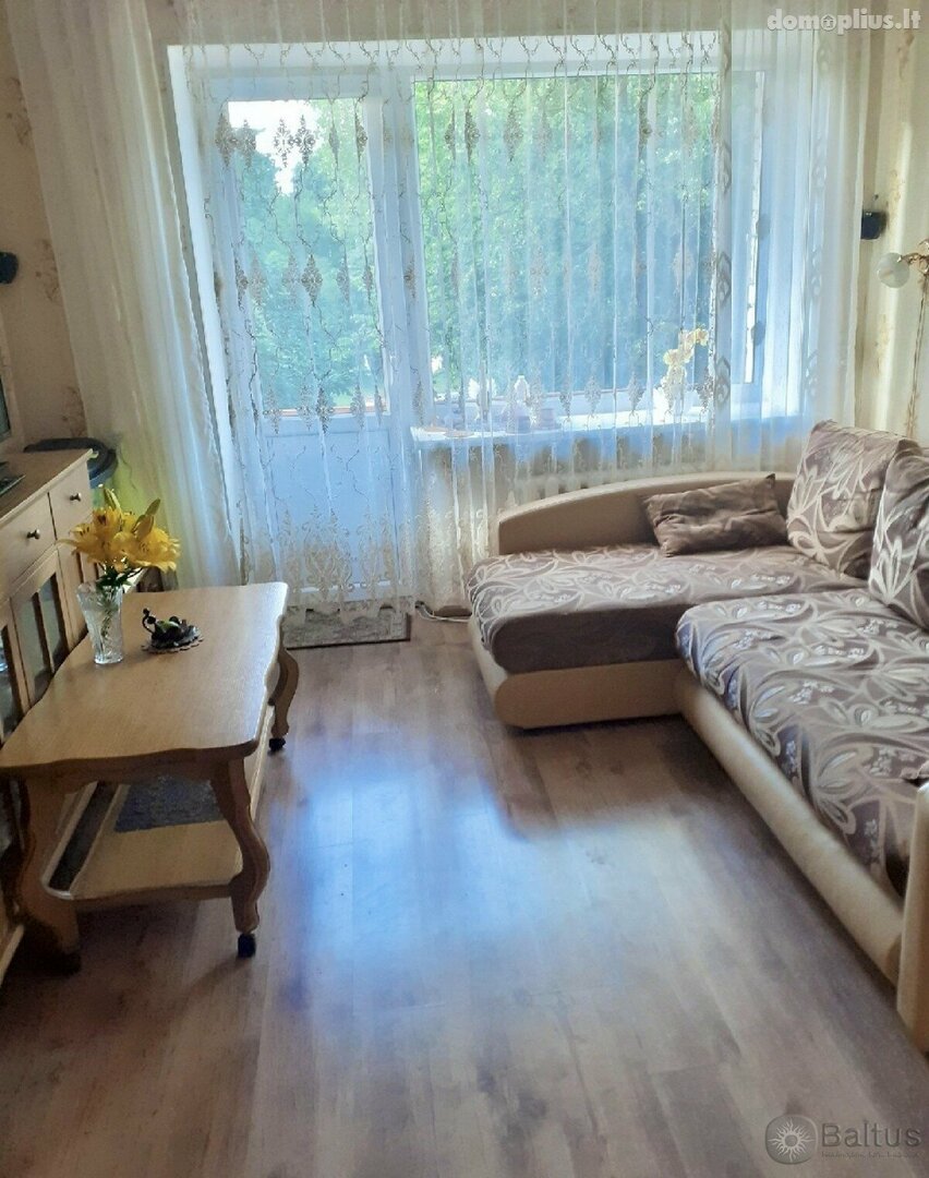Parduodamas 2 kambarių butas Klaipėdoje, Žvejybos uostas, Minijos g.