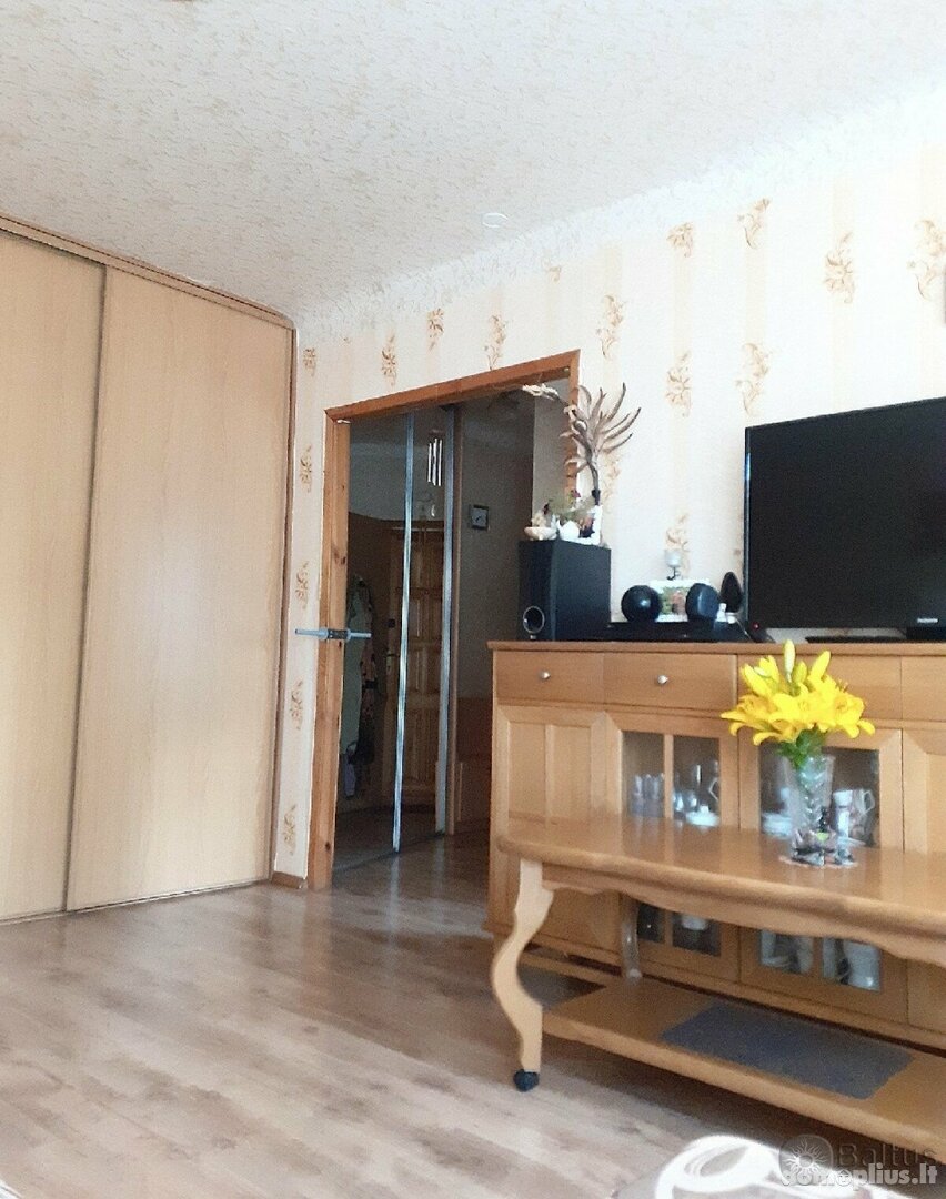 Parduodamas 2 kambarių butas Klaipėdoje, Žvejybos uostas, Minijos g.