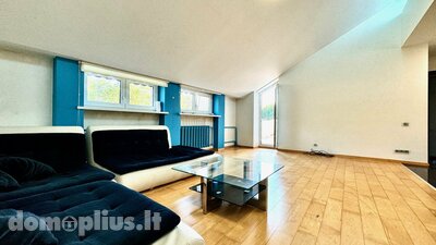 3 rooms apartment for rent Vilniuje, Senamiestyje, Pilies g.