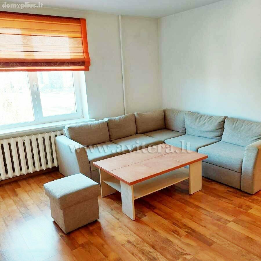 Parduodamas 2 kambarių butas Klaipėdoje, Senamiestyje, Tiltų g.