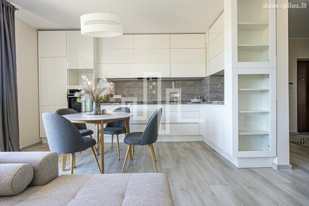 5 rooms apartment for sell Palangoje, Brukšvos g.