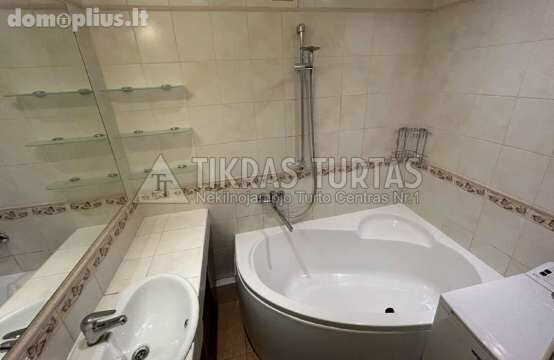 Parduodamas 3 kambarių butas Klaipėdoje, Miško, H. Manto g.