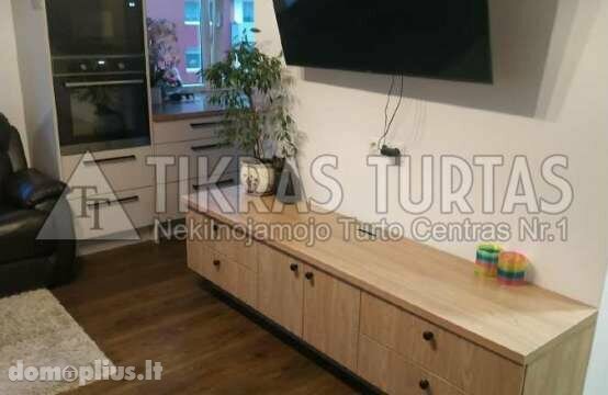 Parduodamas 4 kambarių butas Klaipėdoje, Baltijos, Baltijos pr.