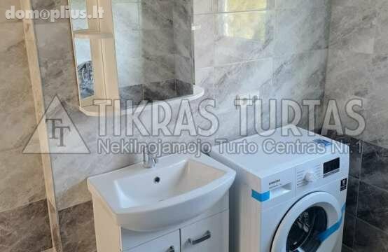 Parduodamas 2 kambarių butas Klaipėdoje, Vėtrungėje, Gėlių g.