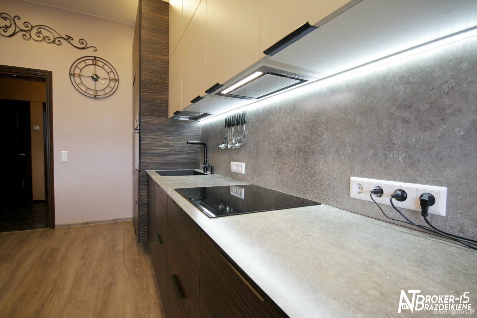 Продается 4 комнатная квартира Šiauliuose, Gubernijoje, Purienų g.