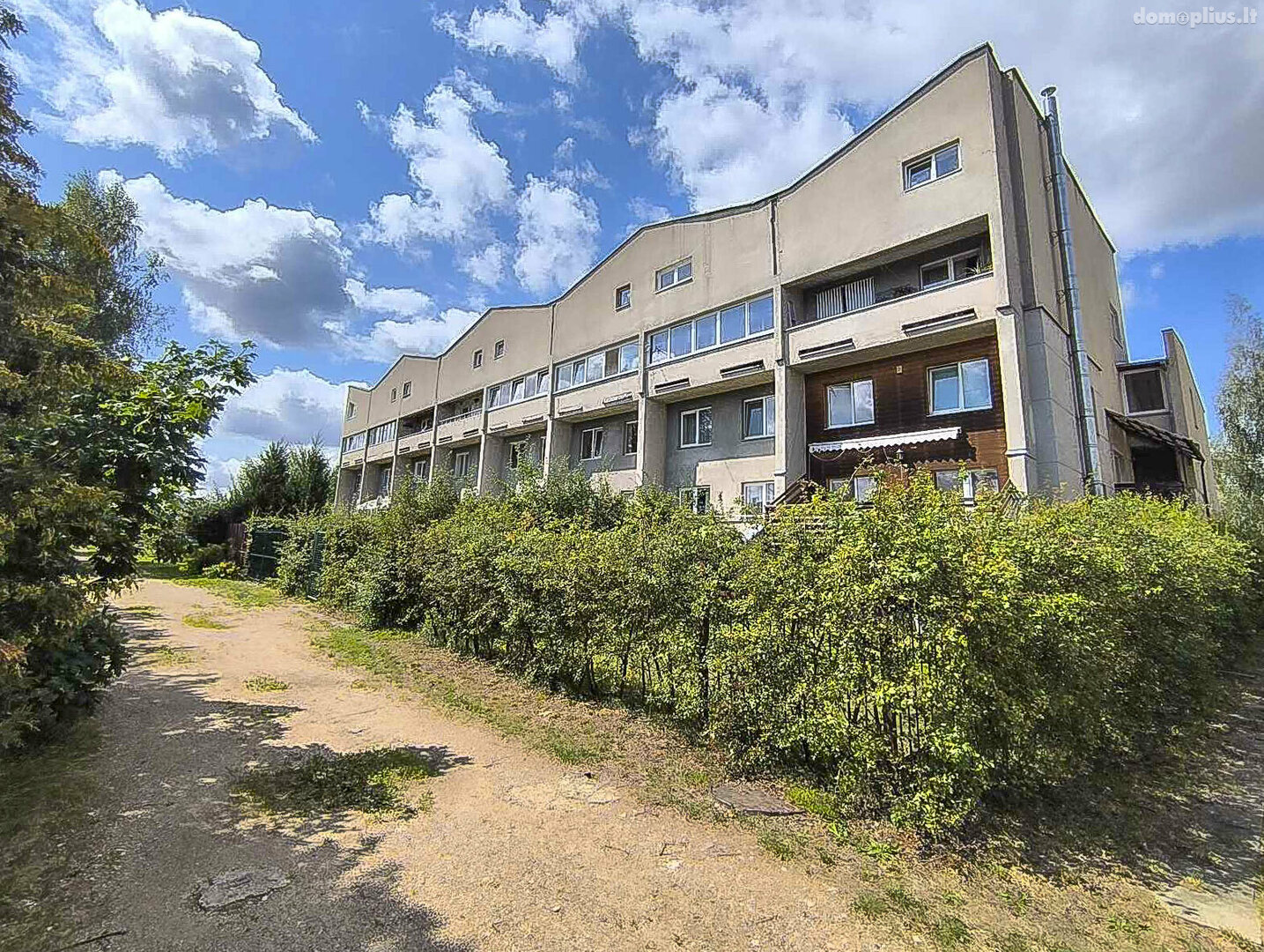 Parduodamas 4 kambarių butas Vilniuje, Pilaitėje, Bitėnų g.