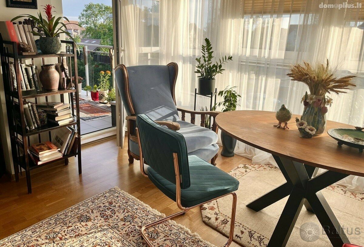 Parduodamas 2 kambarių butas Klaipėdoje, Mažojo kaimelio, Panevėžio g.