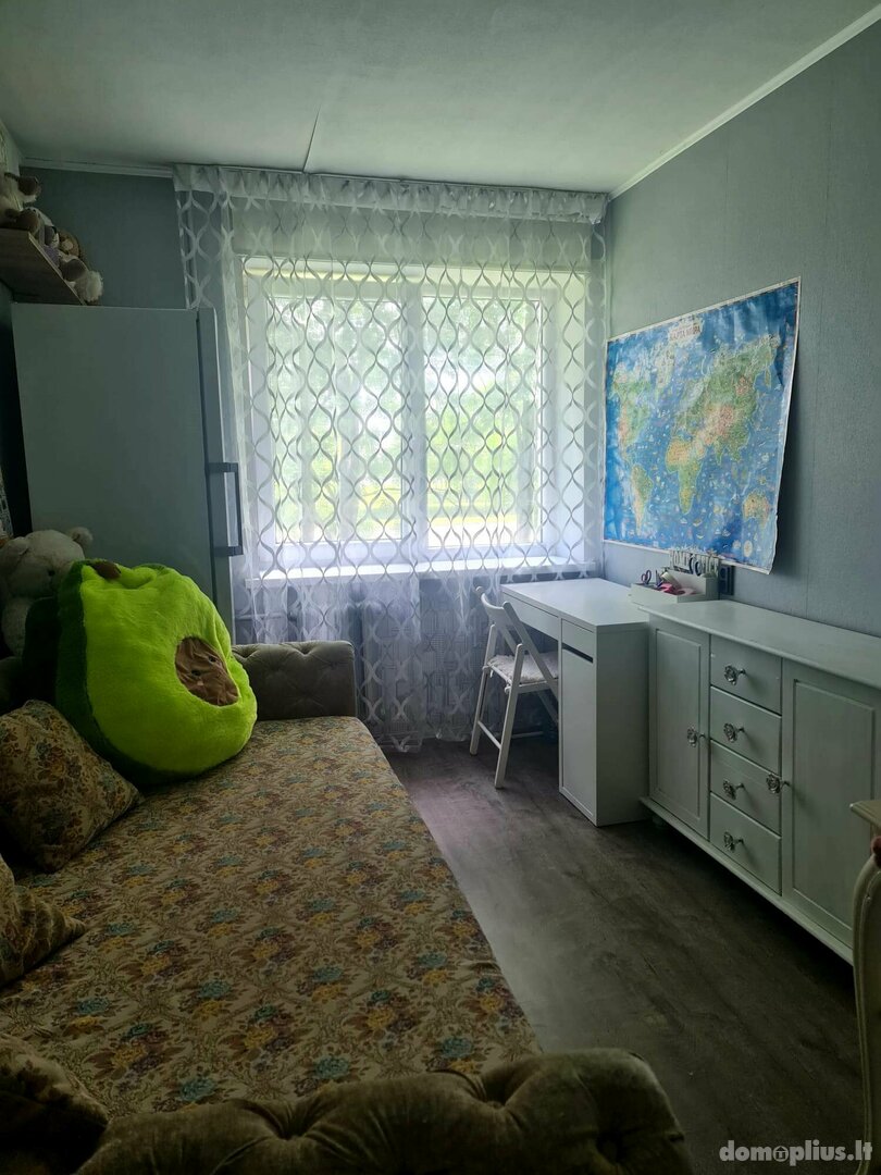 Parduodamas 4 kambarių butas Klaipėdoje, Baltijos, Baltijos pr.