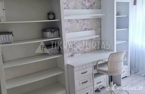 Parduodamas 4 kambarių butas Klaipėdoje, Baltijos, Baltijos pr.