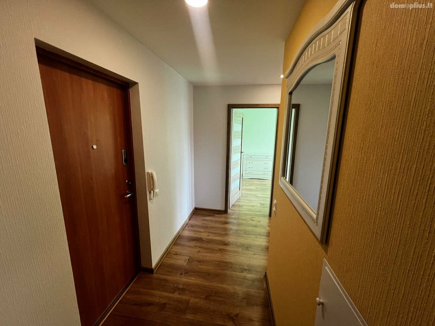 Parduodamas 2 kambarių butas Šiauliuose, Dainiuose, Gegužių g.