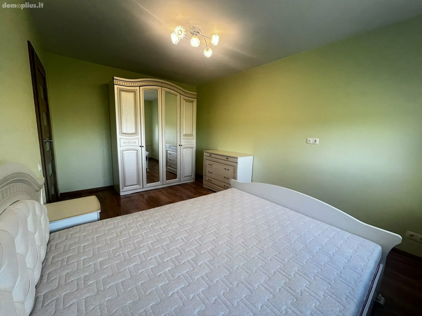 Parduodamas 2 kambarių butas Šiauliuose, Dainiuose, Gegužių g.