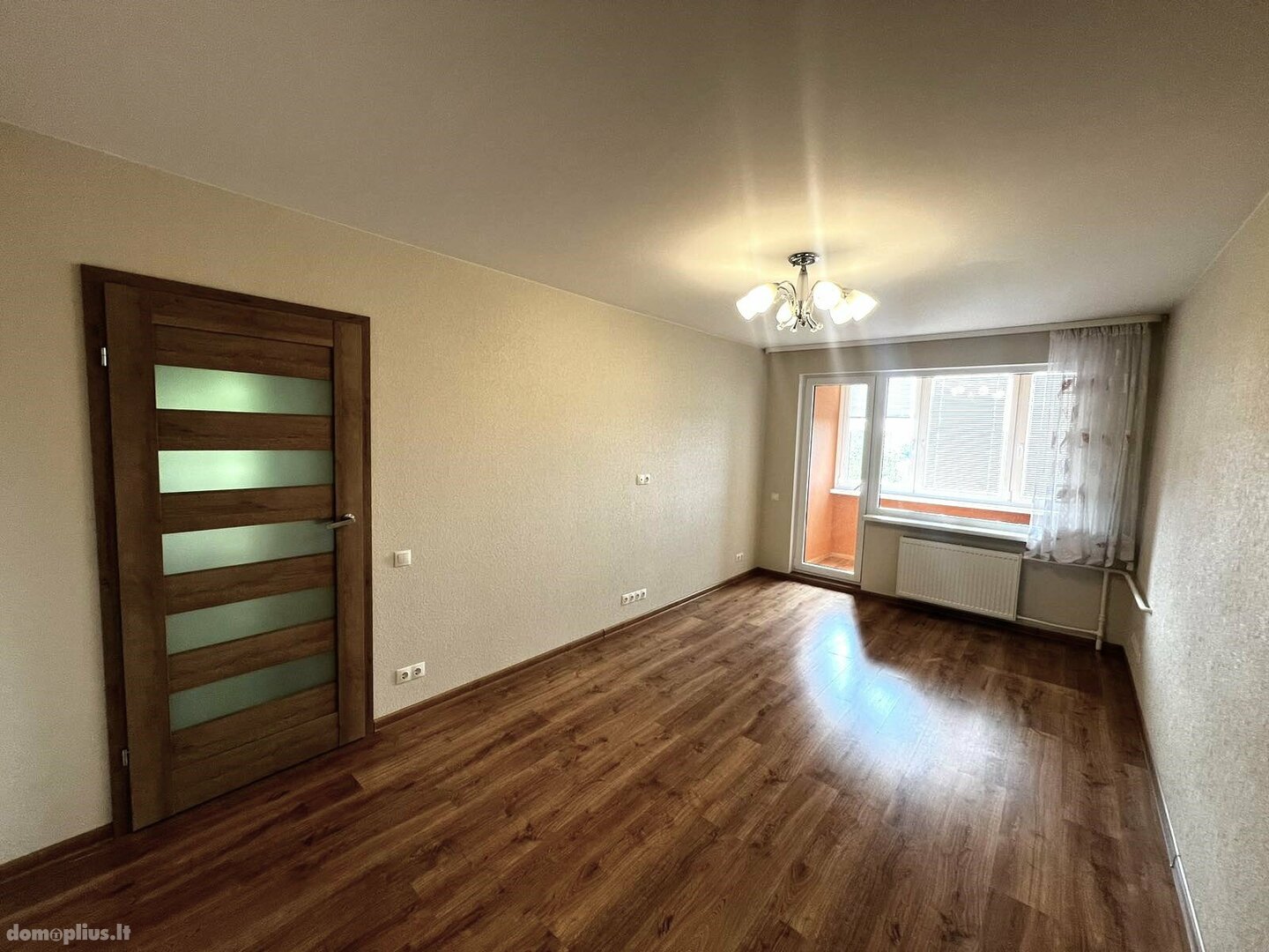 Parduodamas 2 kambarių butas Šiauliuose, Dainiuose, Gegužių g.