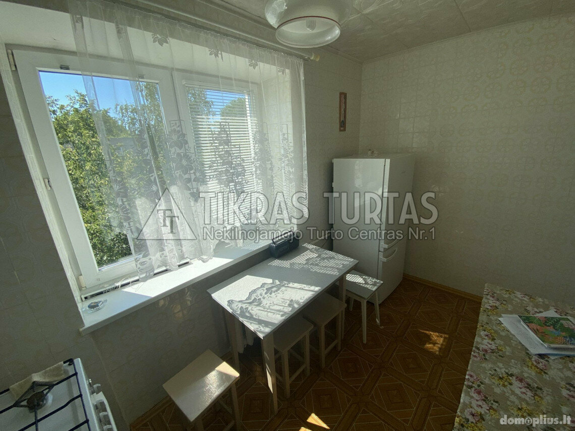 Parduodamas 2 kambarių butas Klaipėdoje, Rumpiškėse, Paryžiaus Komunos g.