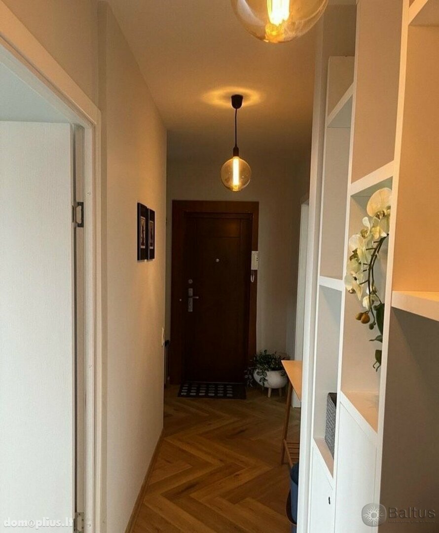 Parduodamas 3 kambarių butas Klaipėdoje, Alksnynėje, Nidos g.