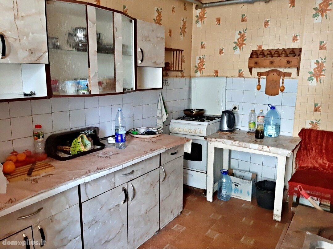 Parduodamas 4 kambarių butas Joniškio rajono sav., Mikolaičiūnuose