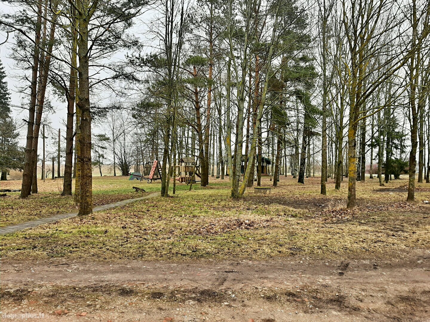 Parduodamas 4 kambarių butas Joniškio rajono sav., Mikolaičiūnuose