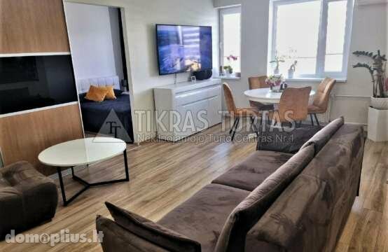 Parduodamas 4 kambarių butas Klaipėdoje, Smeltėje, Taikos pr.