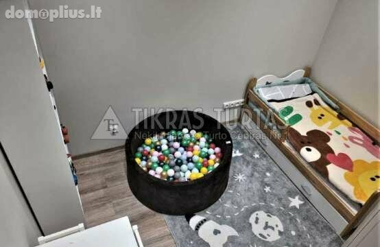 Parduodamas 4 kambarių butas Klaipėdoje, Smeltėje, Taikos pr.