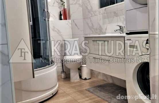 Parduodamas 4 kambarių butas Klaipėdoje, Smeltėje, Taikos pr.
