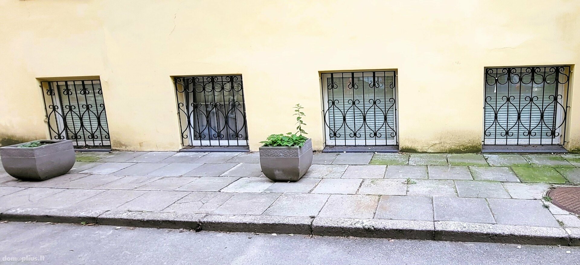 Parduodamas 2 kambarių butas Vilniuje, Senamiestyje, J. Basanavičiaus g.