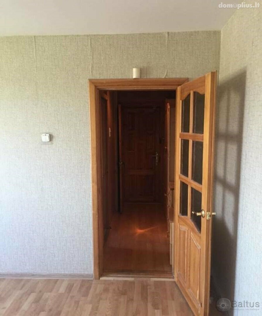 Parduodamas 3 kambarių butas Klaipėdoje, Naujakiemyje, Gedminų g.