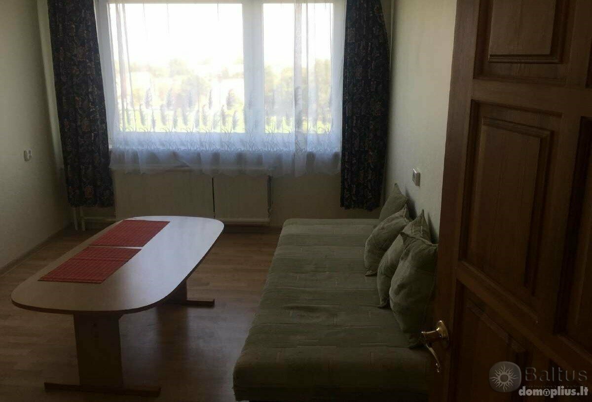 Parduodamas 3 kambarių butas Klaipėdoje, Naujakiemyje, Gedminų g.