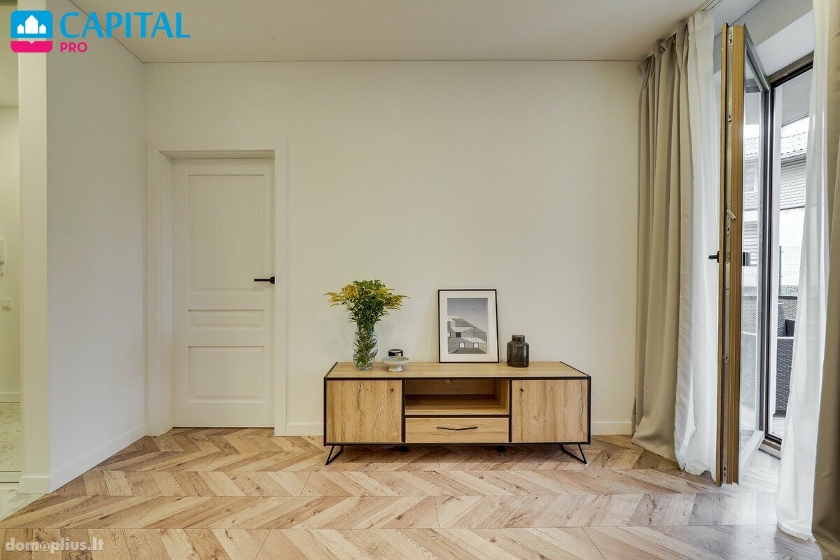 2 rooms apartment for sell Vilniuje, Naujamiestyje, Naugarduko g.