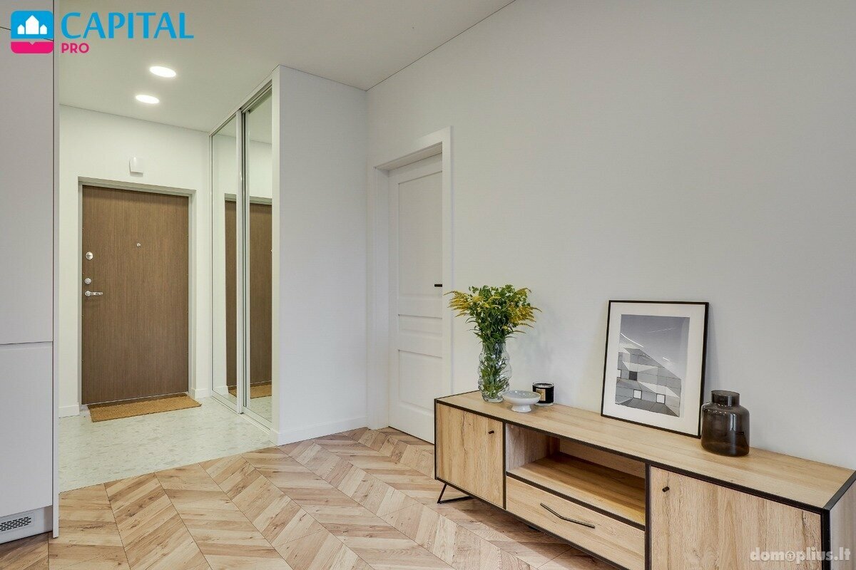 2 rooms apartment for sell Vilniuje, Naujamiestyje, Naugarduko g.