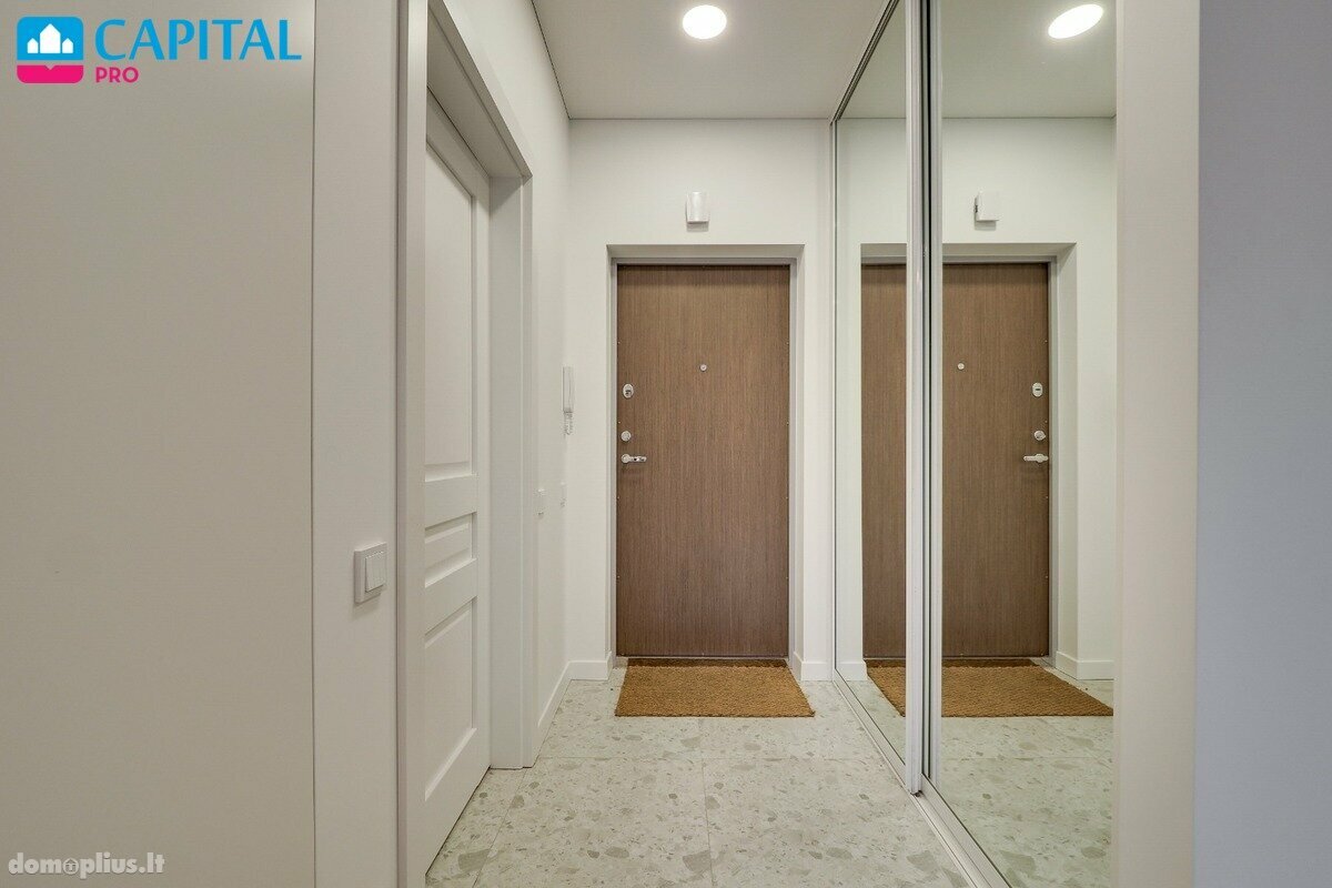 2 rooms apartment for sell Vilniuje, Naujamiestyje, Naugarduko g.
