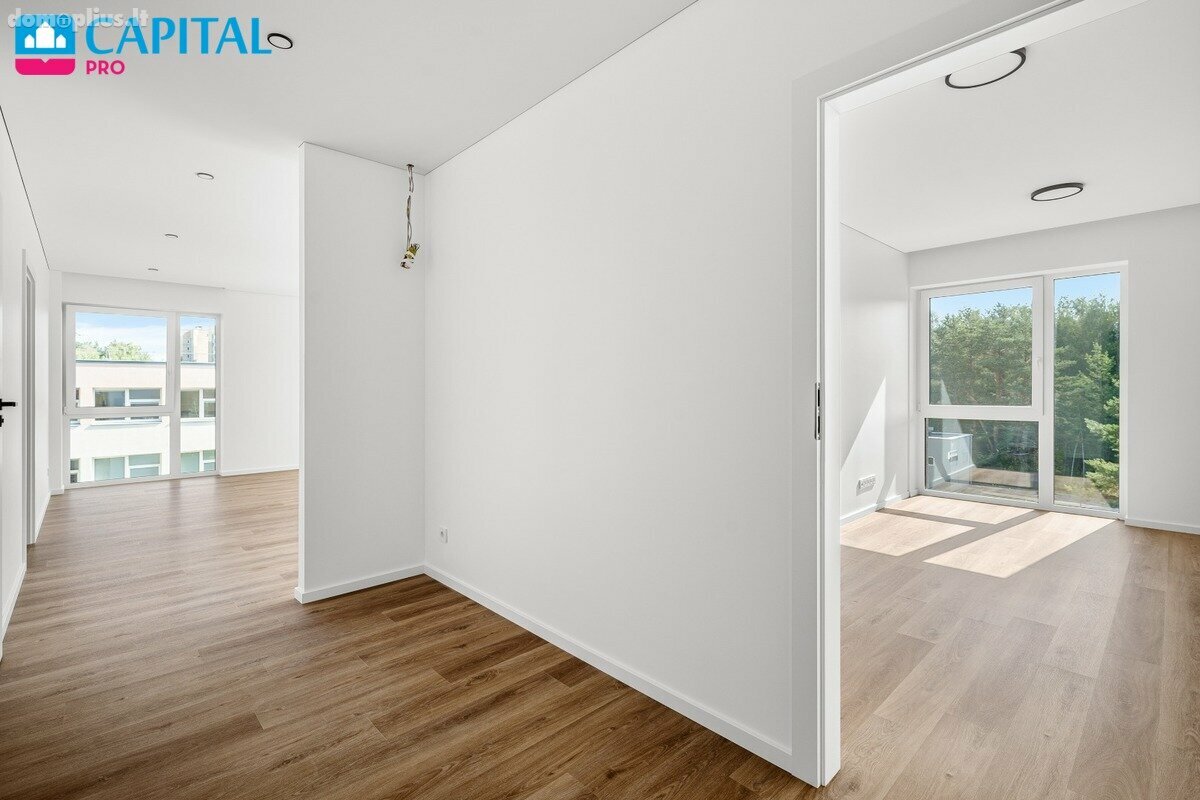 3 rooms apartment for sell Vilniuje, Šeškinėje, Laisvės pr.