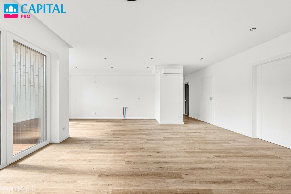 3 rooms apartment for sell Vilniuje, Šeškinėje, Laisvės pr.