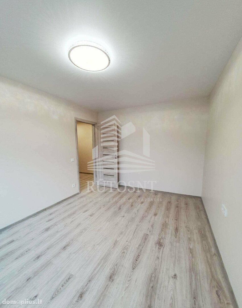 Parduodamas 2 kambarių butas Klaipėdoje, Naujakiemyje, Statybininkų pr.