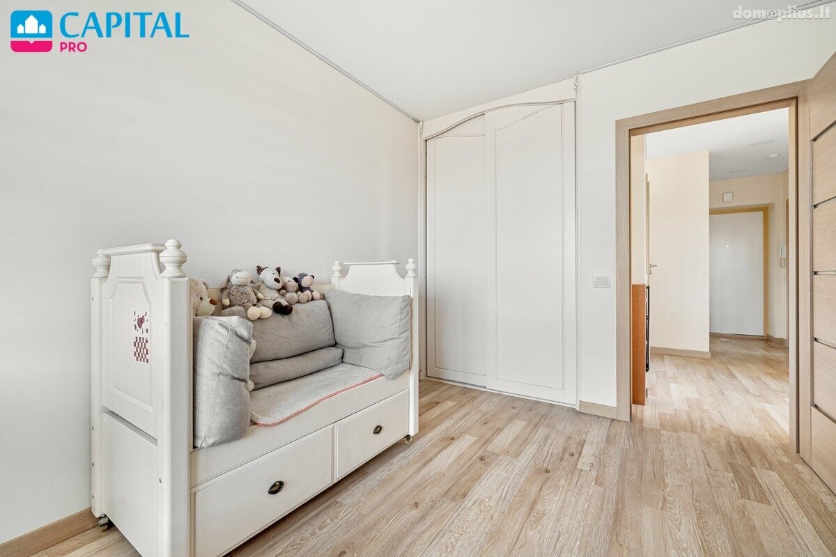 3 rooms apartment for sell Vilniuje, Karoliniškėse, Sausio 13-osios g.