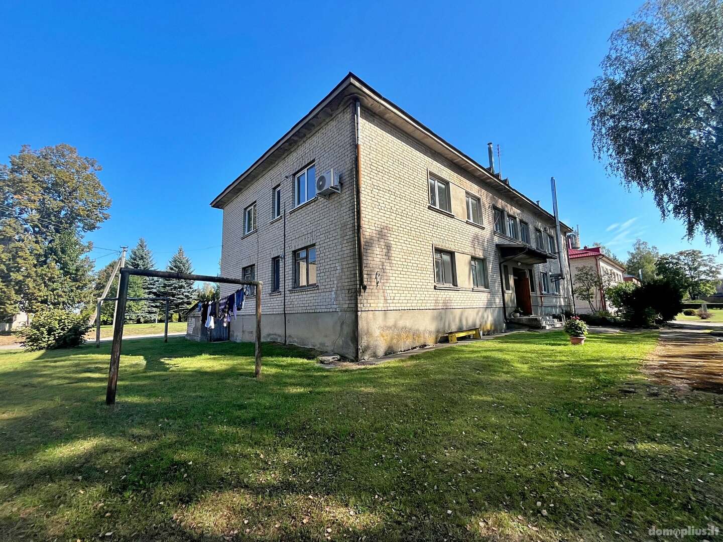 3 rooms apartment for sell Rokiškio rajono sav., Kavoliškyje, Sodo g.