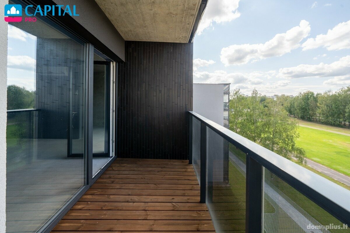 3 rooms apartment for sell Vilniuje, Šeškinėje, Laisvės pr.