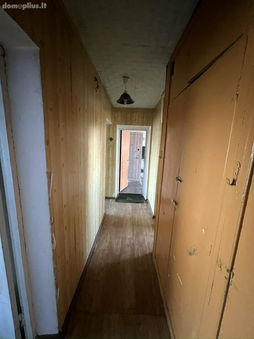 Parduodamas 2 kambarių butas Šiaulių rajono sav., Varputėnuose, Pagrindinė g.