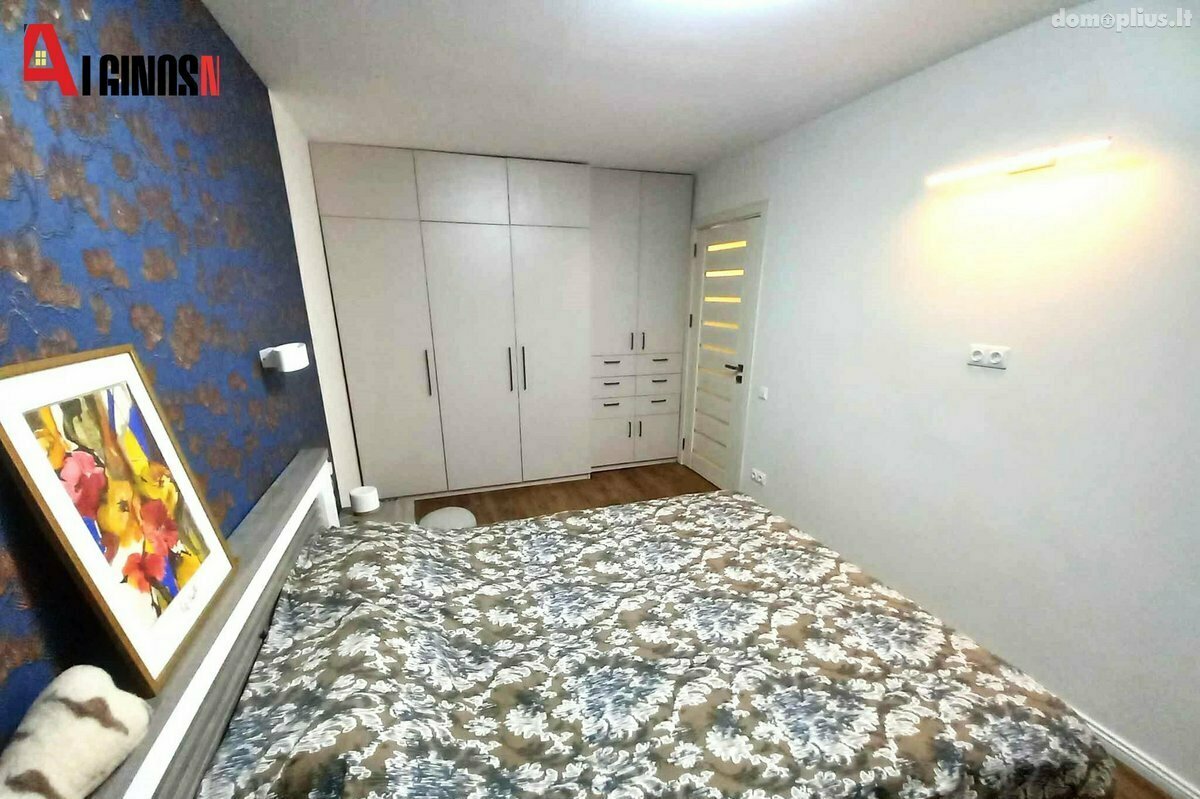 4 rooms apartment for sell Klaipėdoje, Centre, Kooperacijos g.