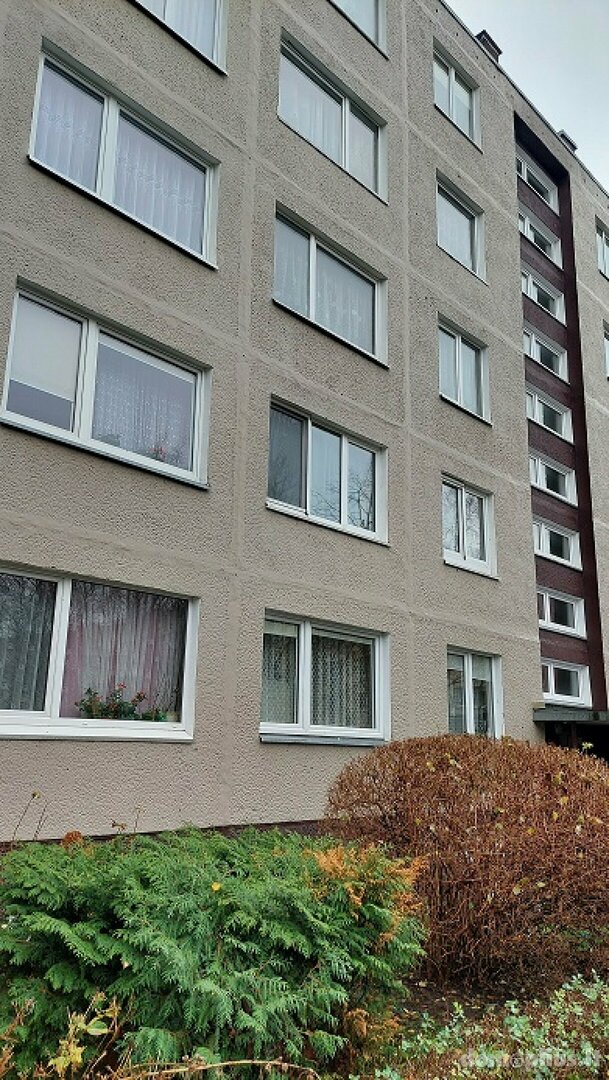 Parduodamas 3 kambarių butas Klaipėdoje, Naujakiemyje, Statybininkų pr.