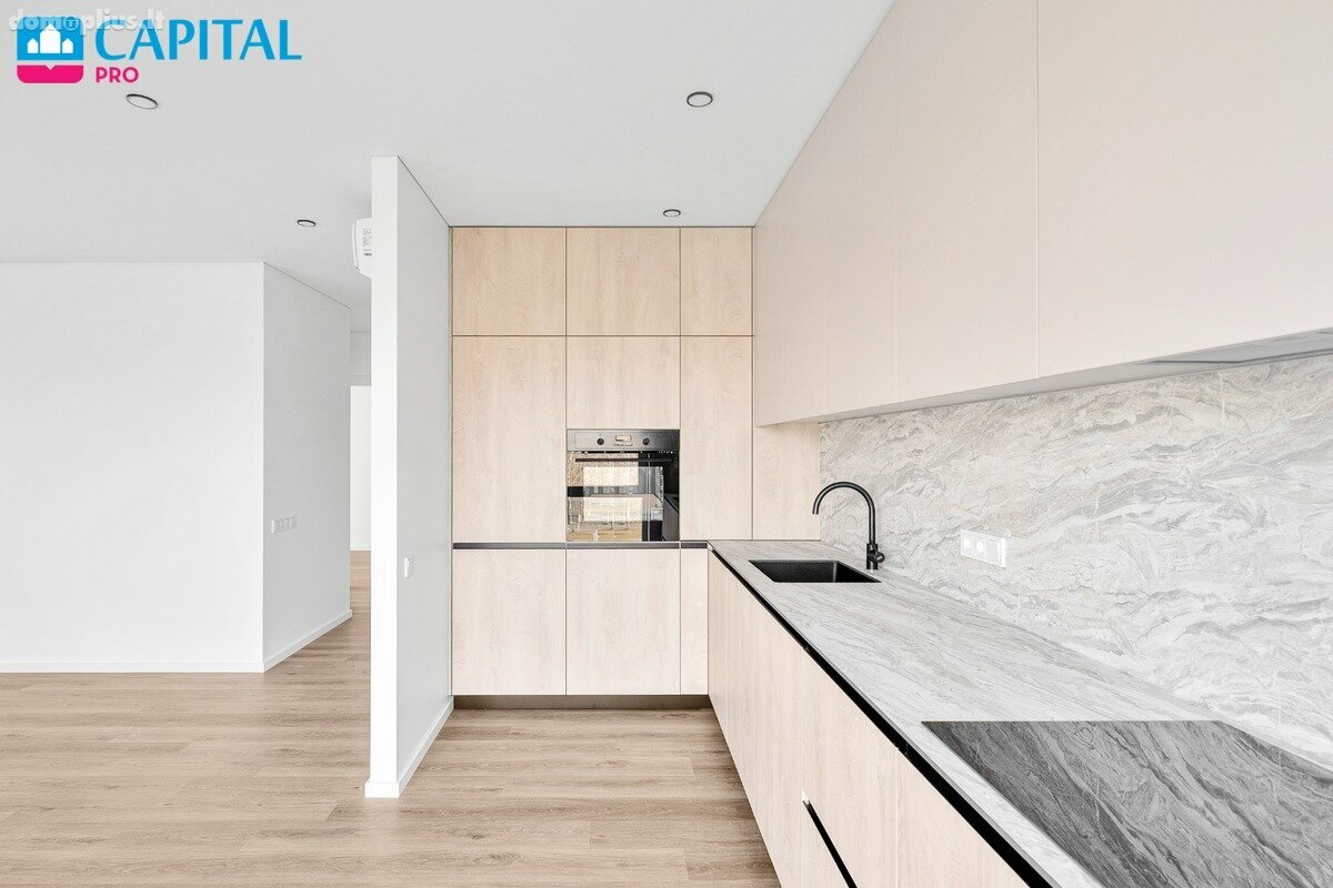 3 rooms apartment for sell Vilniuje, Šeškinėje, Laisvės pr.