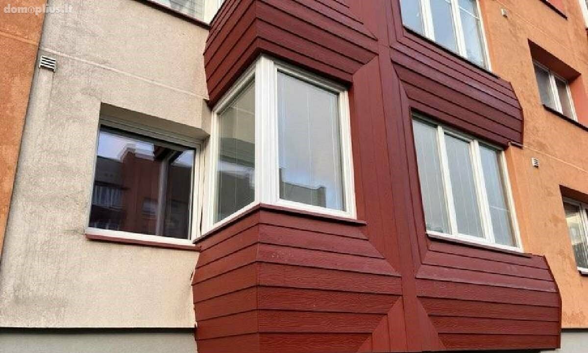 Parduodamas 4 kambarių butas Klaipėdoje, Laukininkuose, Vyturio g.