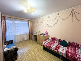 Продается 4 комнатная квартира Vilniuje, Grigiškėse, Šviesos g.