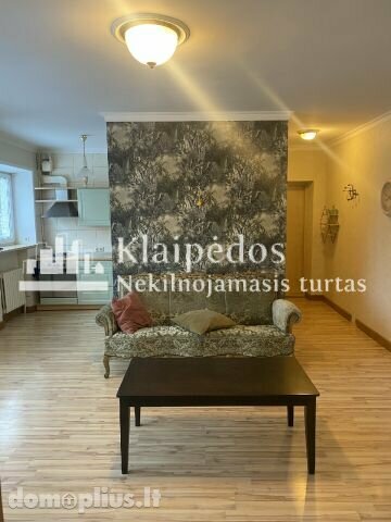 Parduodamas 2 kambarių butas Klaipėdoje, Sportininkuose, Švyturio g.
