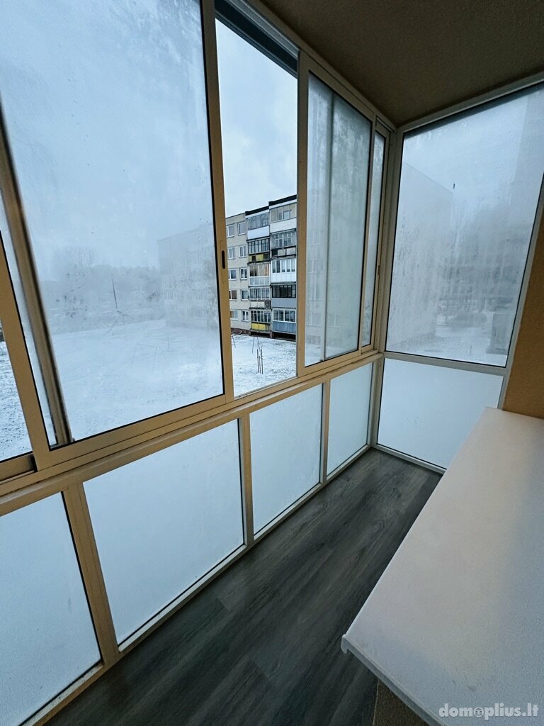 Parduodamas 4 kambarių butas Šiauliuose, Zokniuose, Radviliškio g.