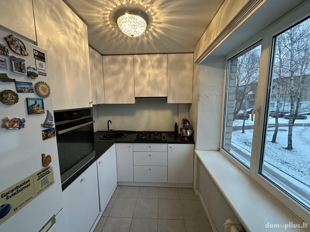 Parduodamas 4 kambarių butas Šiauliuose, Zokniuose, Radviliškio g.