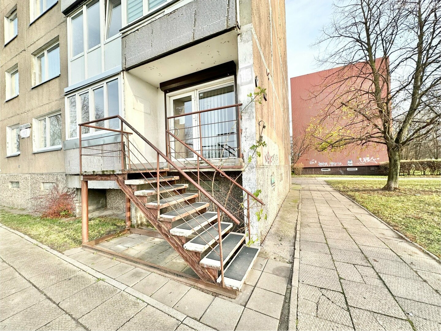 Parduodamas 3 kambarių butas Klaipėdoje, Naujakiemyje, Taikos pr.