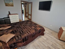 3 kambarių buto nuoma Šiauliuose, Dainiuose, Lyros g.
